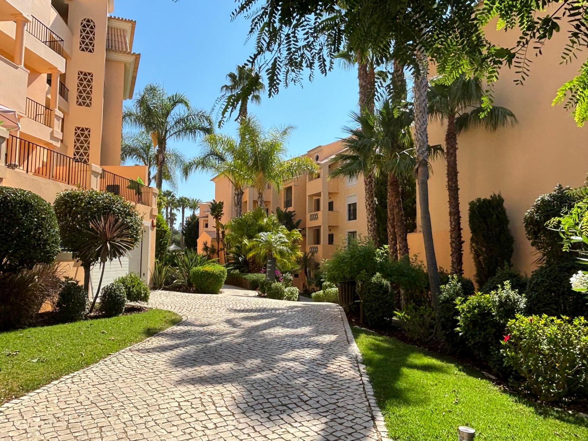 Aum Praia Da Luz Resort Apartment Luaran gambar